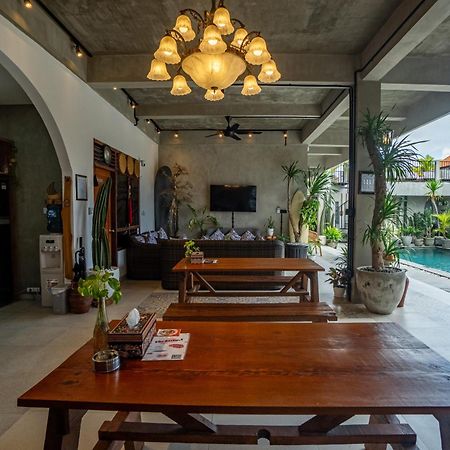 The Breeze Stay And Surf Canggu  Bagian luar foto