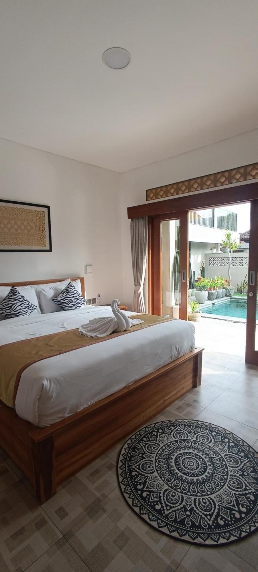 The Breeze Stay And Surf Canggu  Bagian luar foto