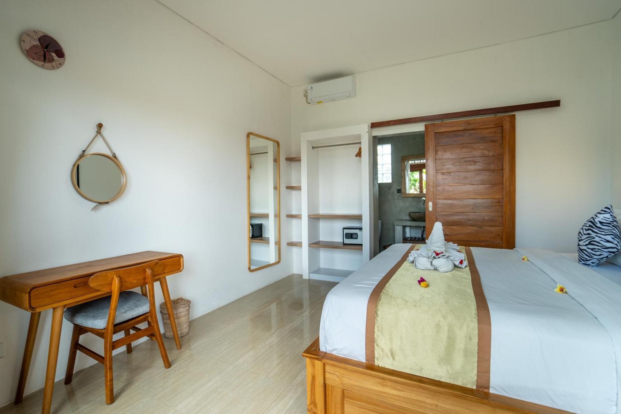 The Breeze Stay And Surf Canggu  Bagian luar foto