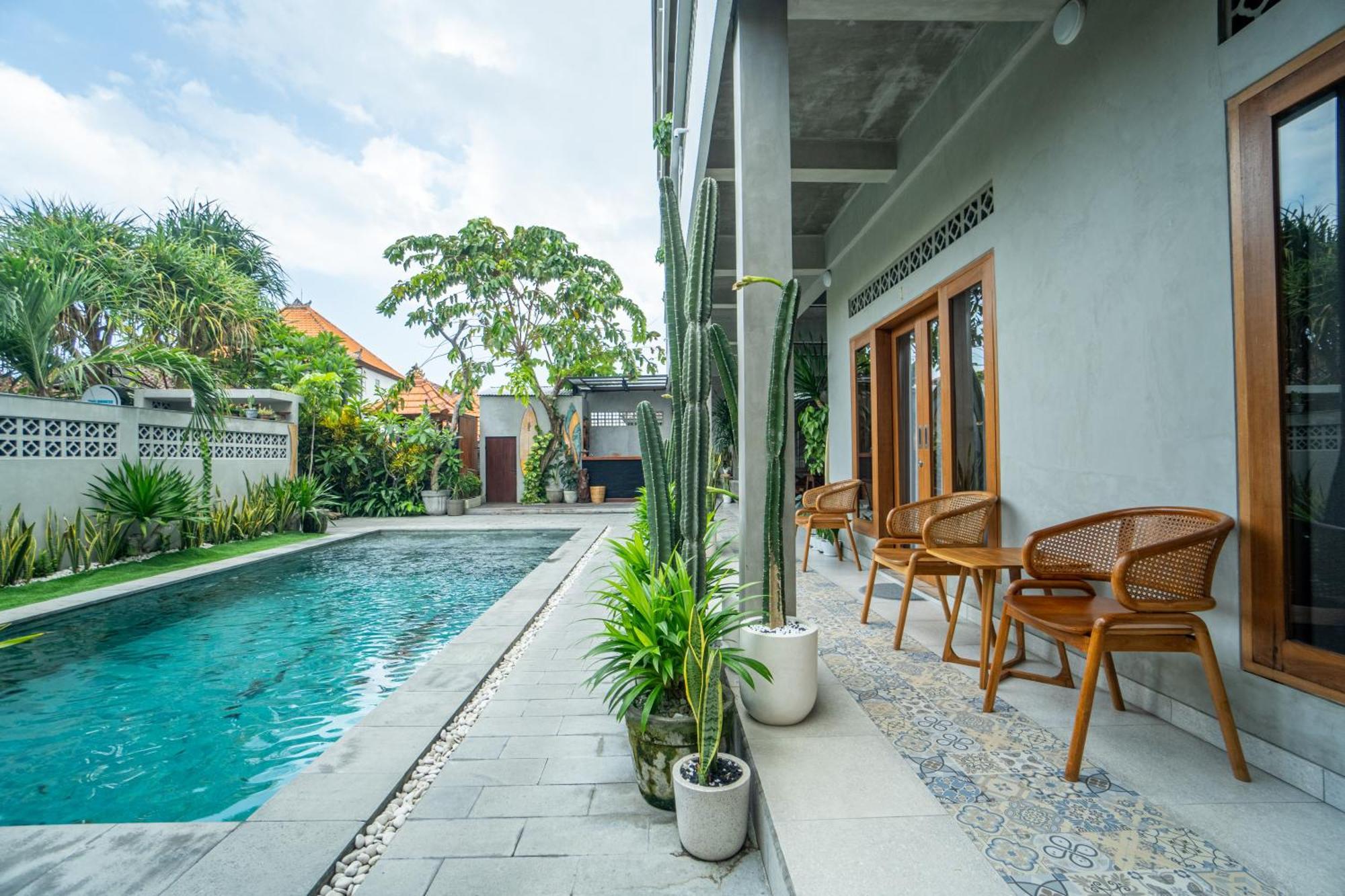 The Breeze Stay And Surf Canggu  Bagian luar foto
