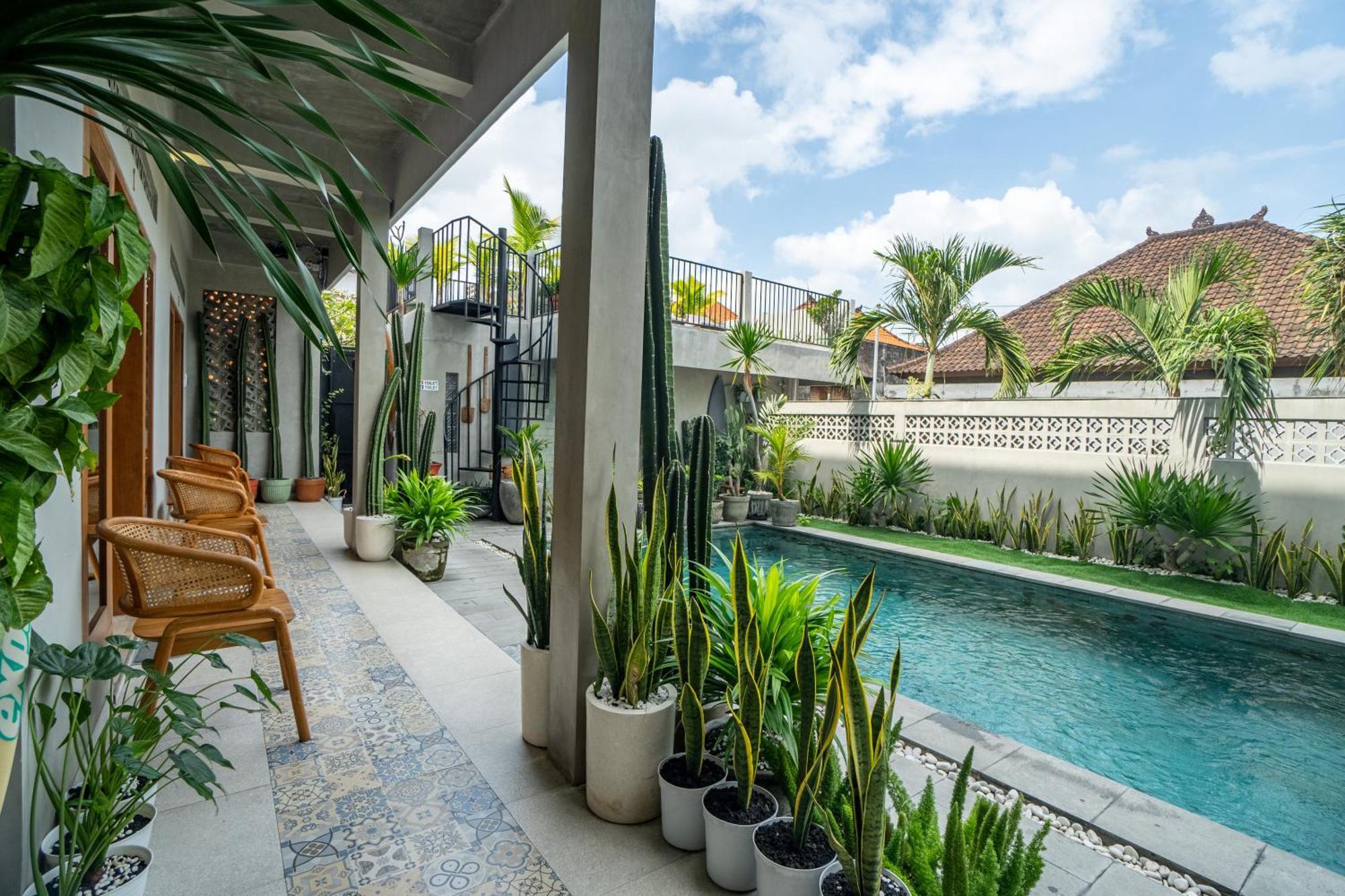 The Breeze Stay And Surf Canggu  Bagian luar foto